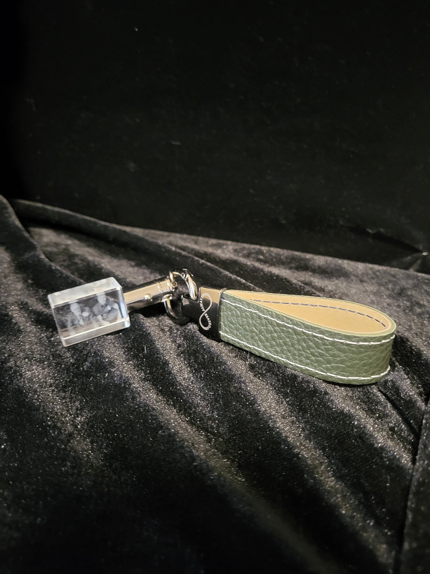Personalized Leather 3d crystal keyring -Luxury Leather rectangle
