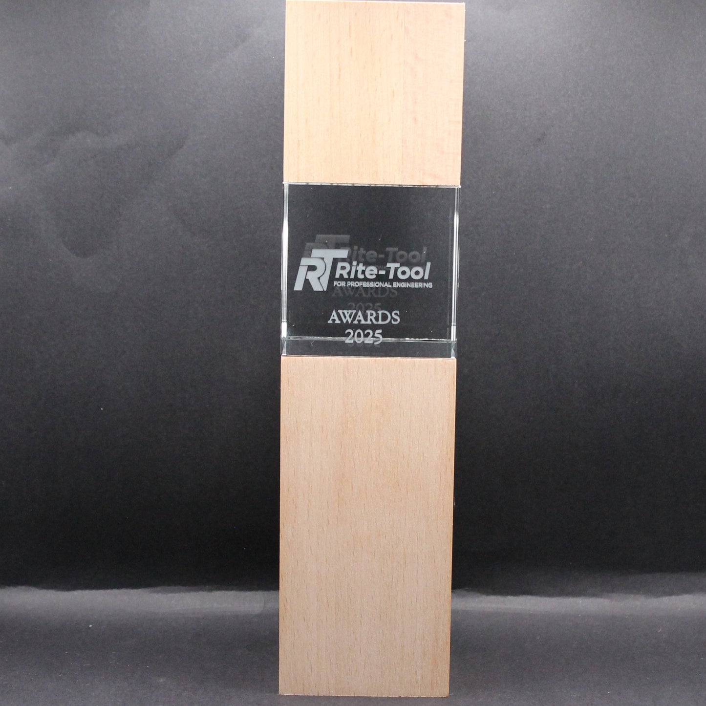 3D crystal award with wood column award 